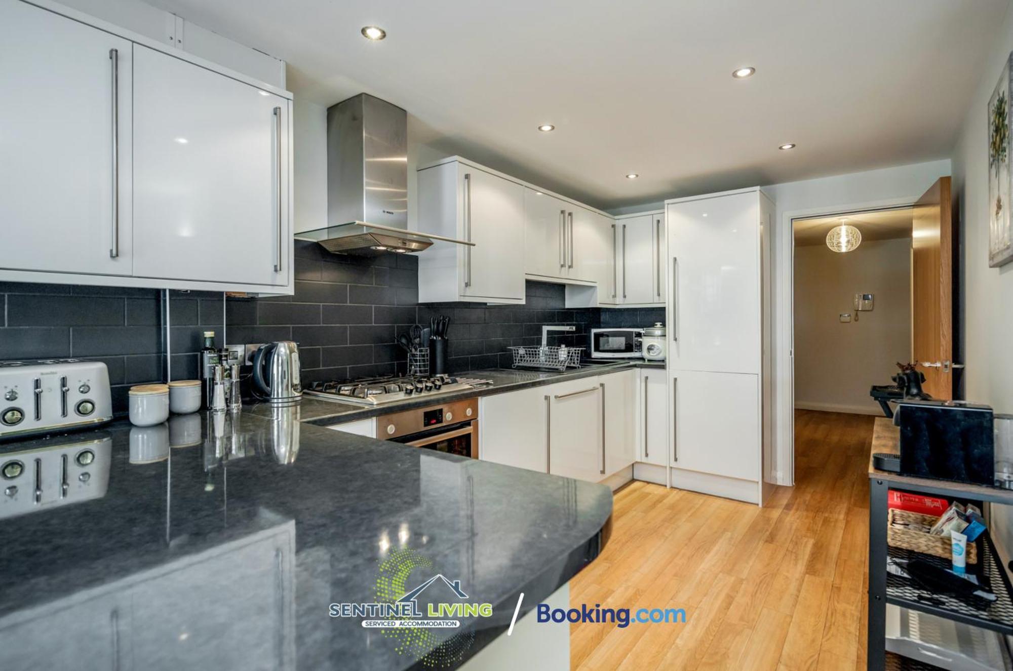 Apartmán Windsor Flat 2 Bed By Sentinel Living With Free Wifi And Parking Exteriér fotografie