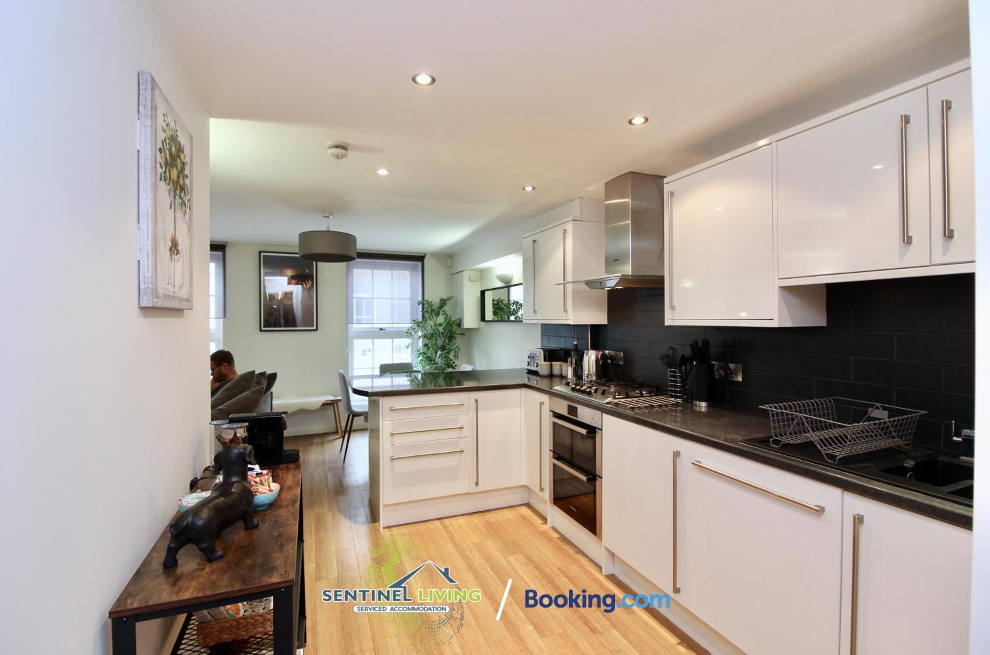Apartmán Windsor Flat 2 Bed By Sentinel Living With Free Wifi And Parking Exteriér fotografie