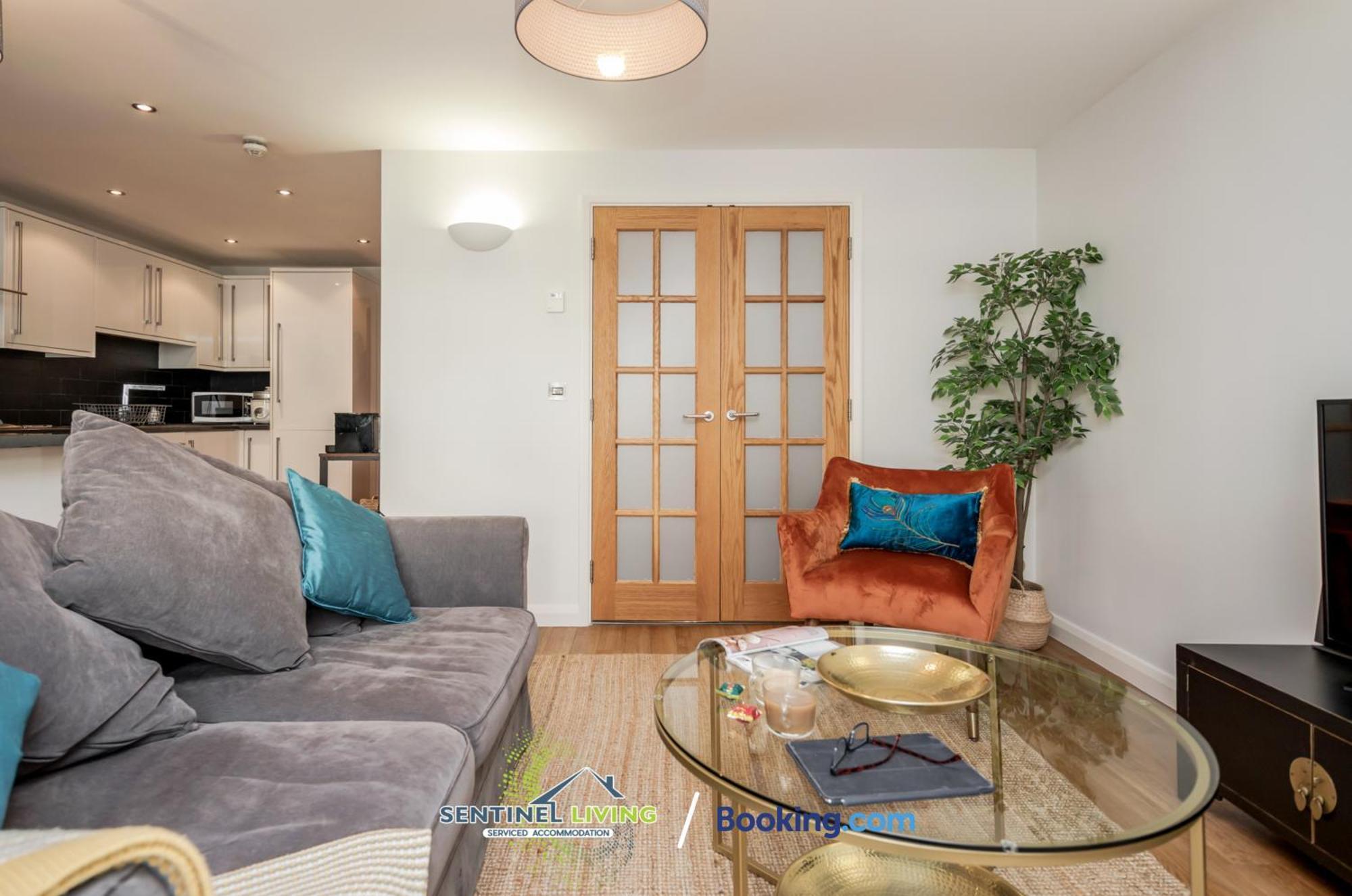 Apartmán Windsor Flat 2 Bed By Sentinel Living With Free Wifi And Parking Exteriér fotografie