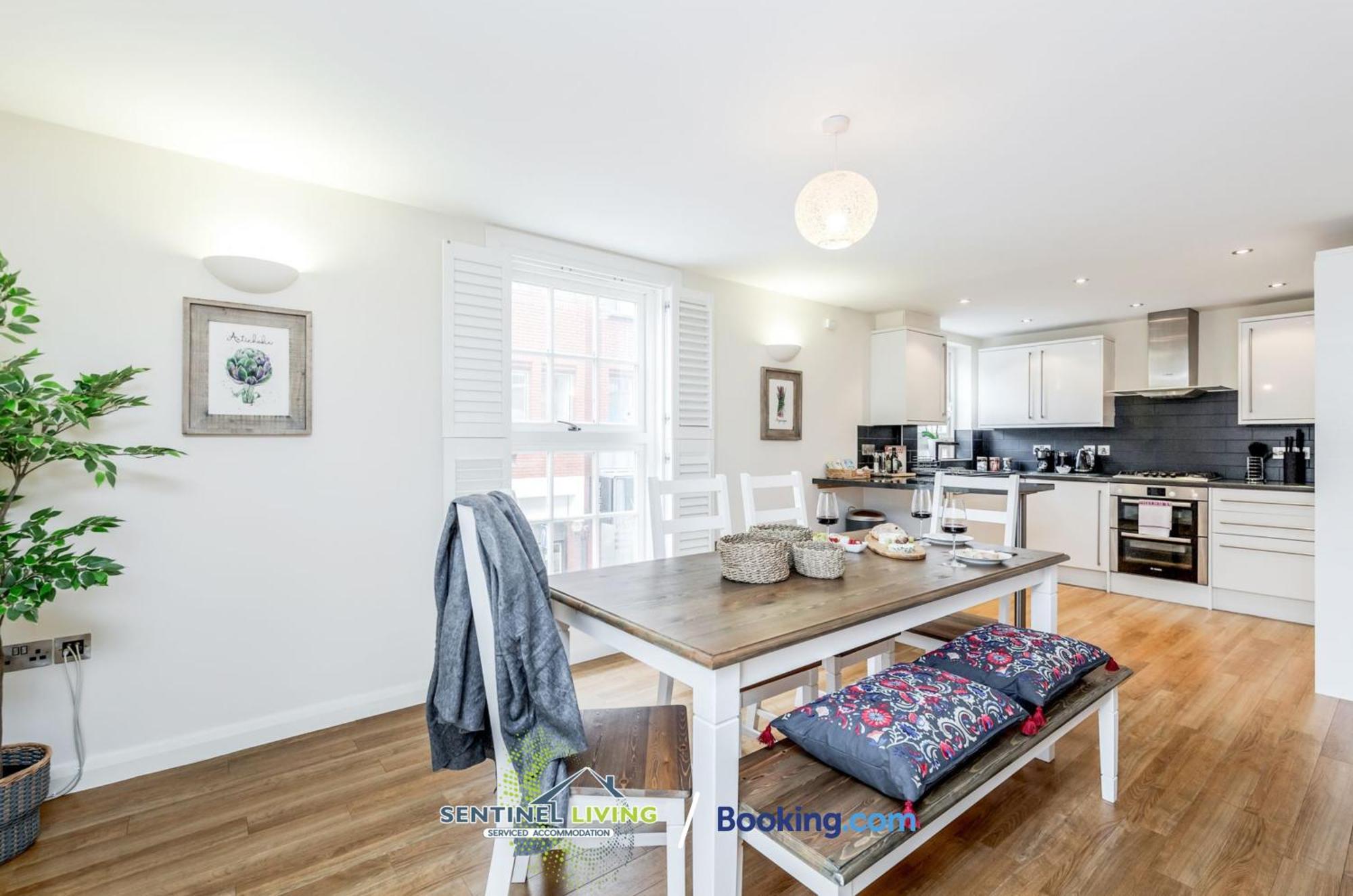 Apartmán Windsor Flat 2 Bed By Sentinel Living With Free Wifi And Parking Exteriér fotografie