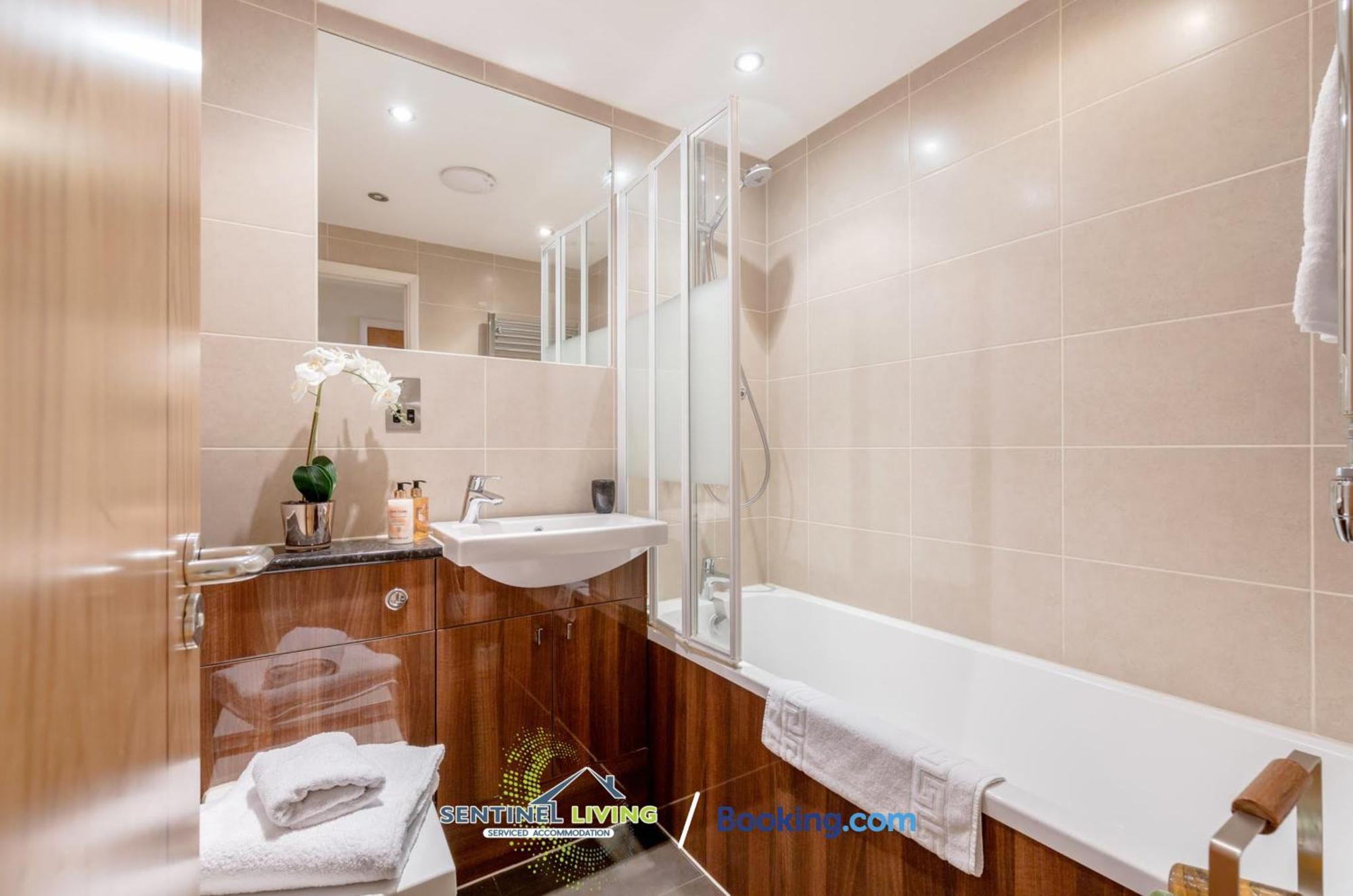 Apartmán Windsor Flat 2 Bed By Sentinel Living With Free Wifi And Parking Exteriér fotografie